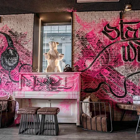 Ibis Styles Center Madhouse