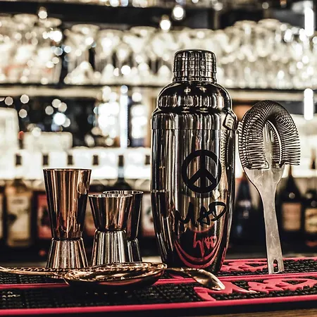 Ibis Styles Center Madhouse