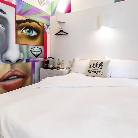 Hotel Ibis Styles Center Madhouse