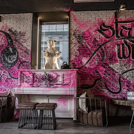 Ibis Styles Center Madhouse