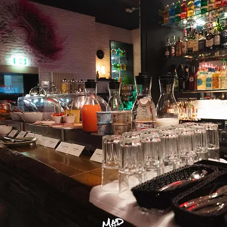 Ibis Styles Center Madhouse 3*