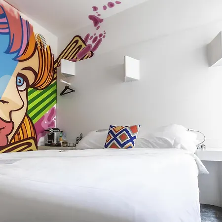 Ibis Styles Center Madhouse Hotell 3*