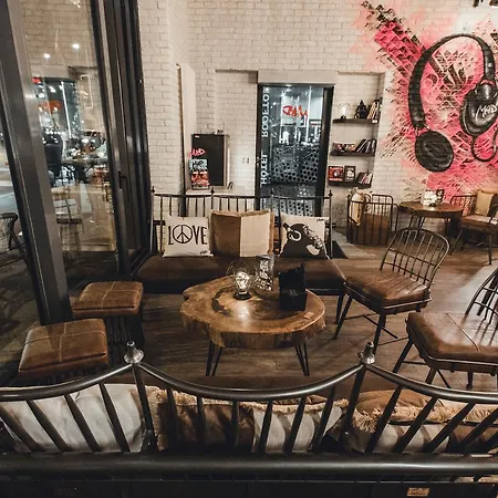 Ibis Styles Center Madhouse 3*