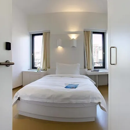 Ibis Styles Center Madhouse Лозанна