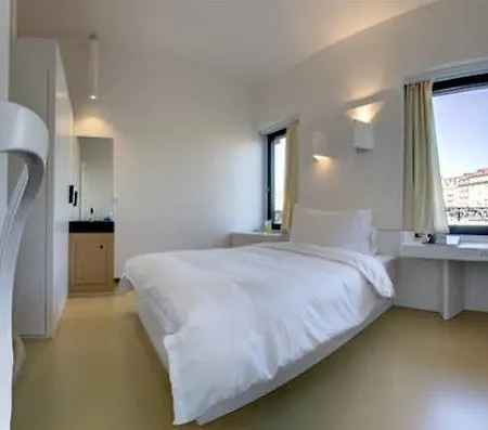 Ibis Styles Center Madhouse