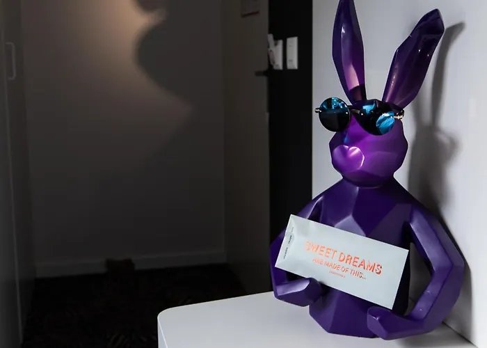 Otel Ibis Styles Center Madhouse Lozan