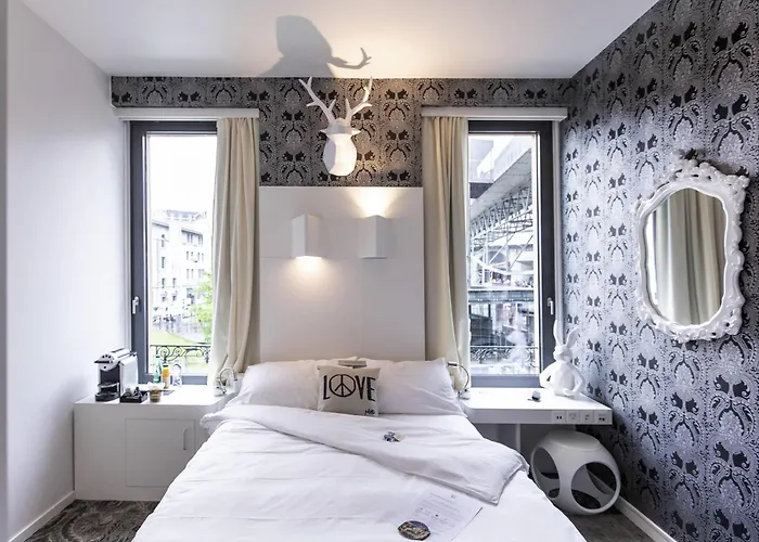 イビス スタイルズ センター マッドハウス