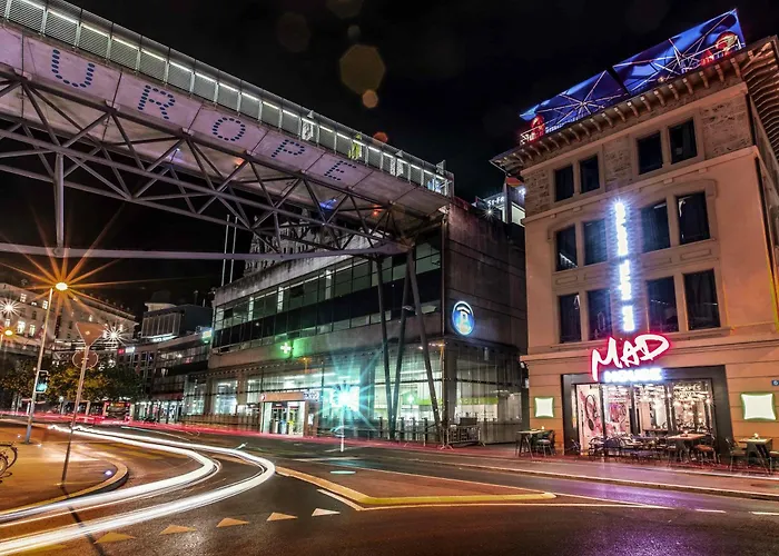 Ibis Styles Center Madhouse 3* Лозанна