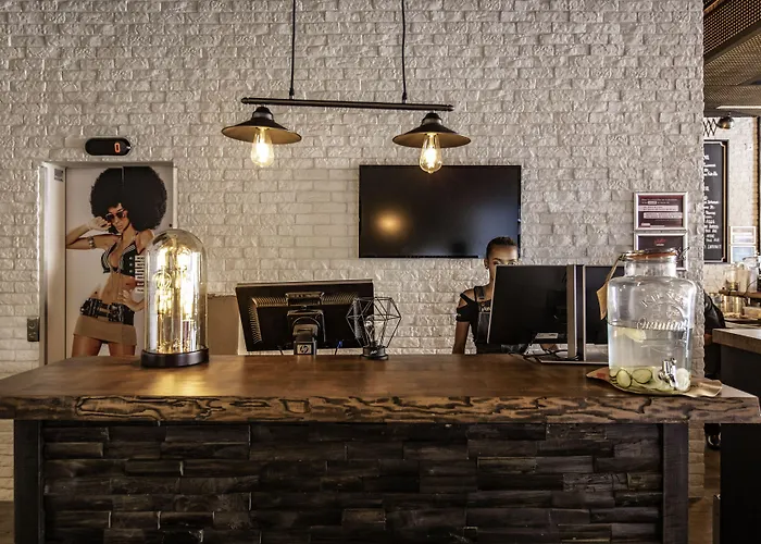 Ξενοδοχείο Ibis Styles Center Madhouse 3*