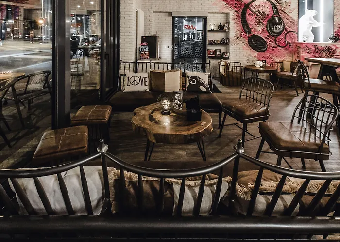 イビス スタイルズ センター マッドハウス