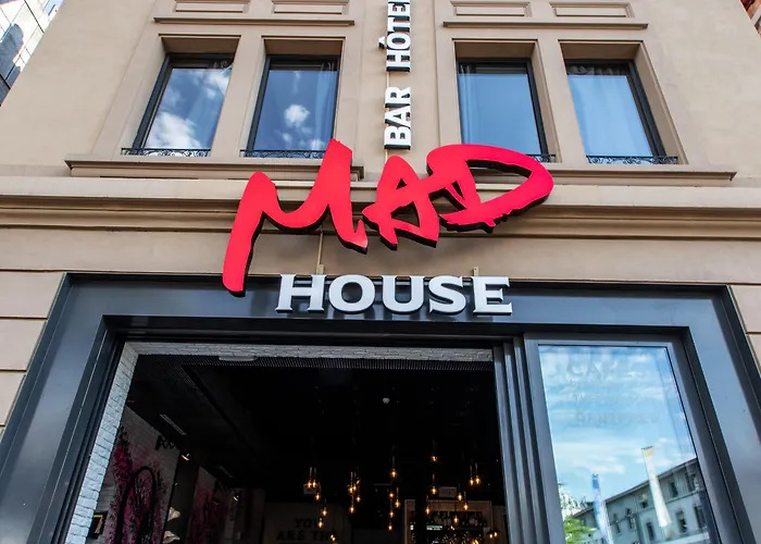 Ibis Styles Center Madhouse 3* Lozan