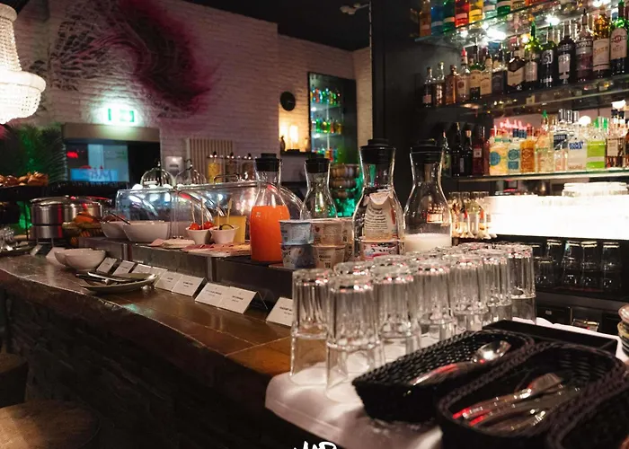 Ibis Styles Center Madhouse 3*