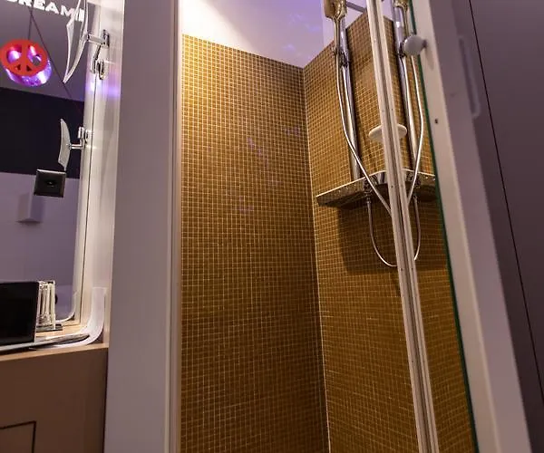 Ibis Styles Center Madhouse Lozan